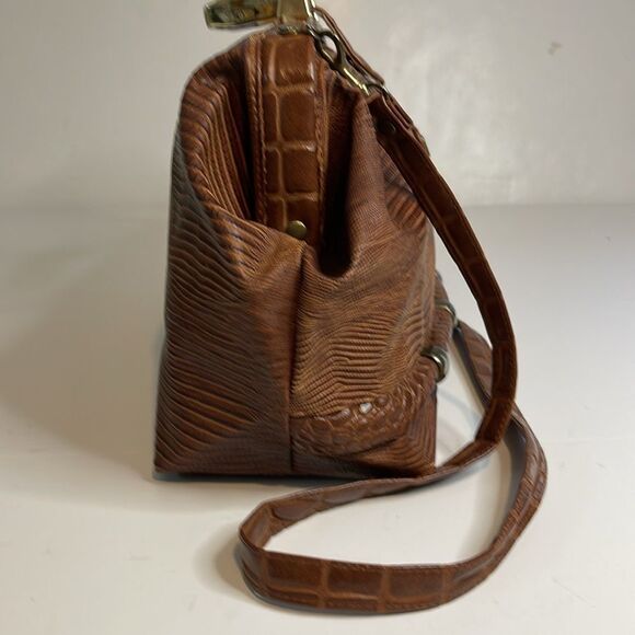 Vintage Moda Attiva Faux Alligator Satchel - Picture 2 of 9